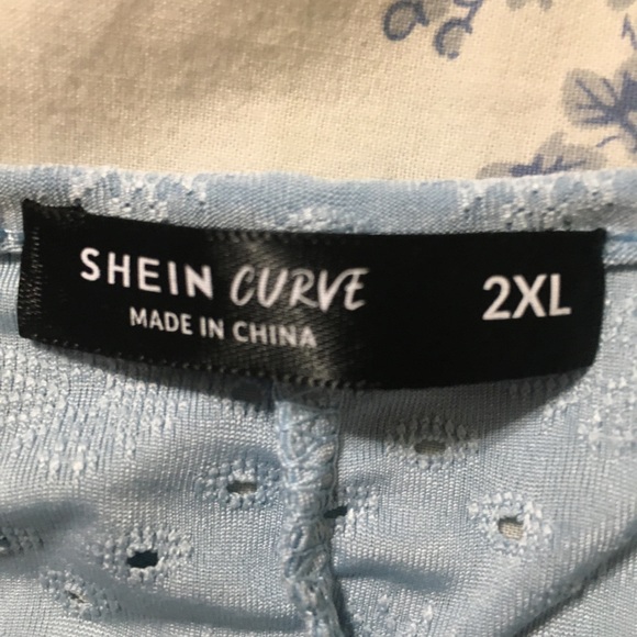 SHEIN baby doll top 2XL floral detail - Picture 2 of 2